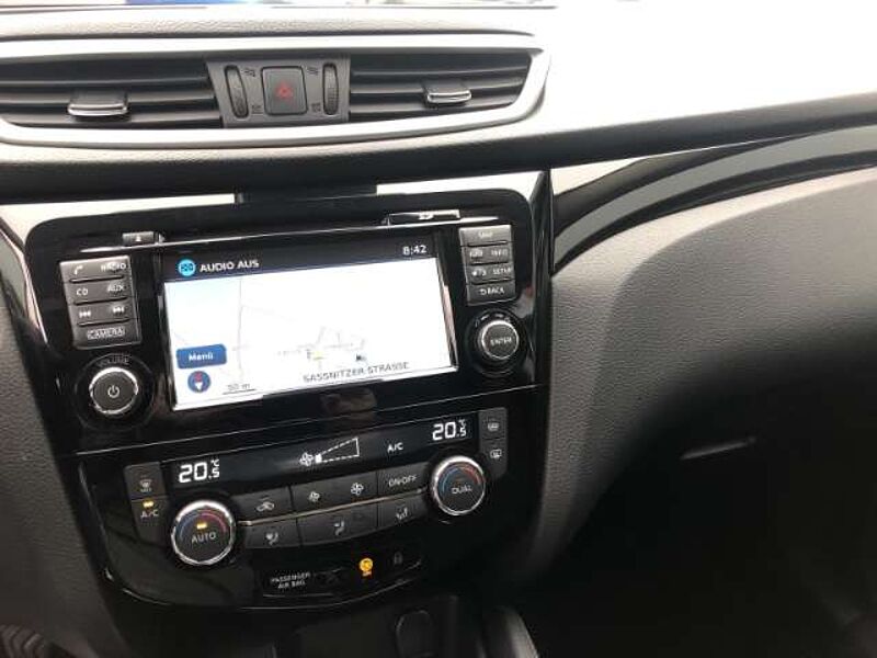 Nissan Qashqai N-Connecta 1.2 DIG-T Navi Keyless Rückfahrkam. Pan