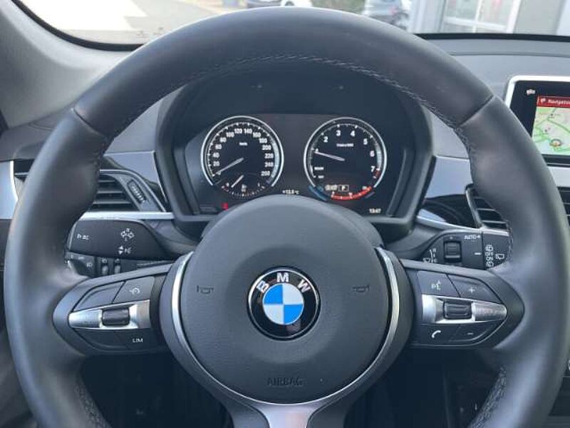 BMW X1 sDrive 18 i Sport Line EU6d LED Navi AHK-abnehmbar