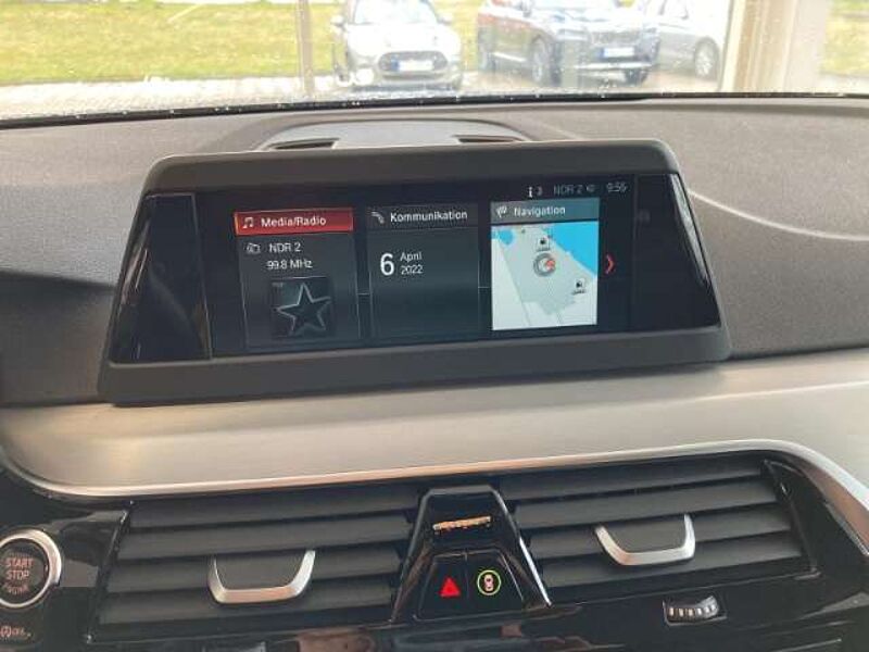 BMW 520 d Sport Line Touring LED Navi Keyless HUD El. Heck