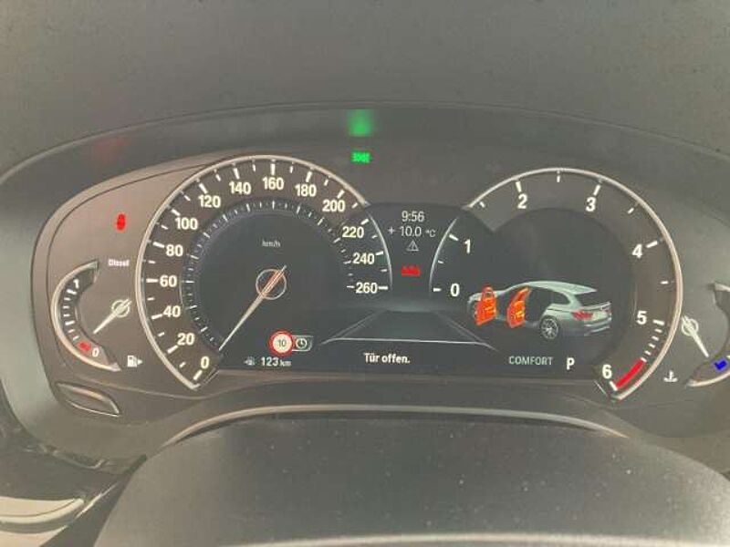 BMW 520 d Sport Line Touring LED Navi Keyless HUD El. Heck