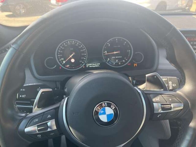 BMW X5 d Leder LED Navi StandHZG Keyless AD Kurvenlicht e