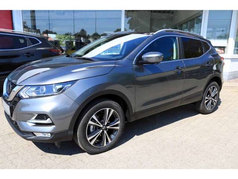 Nissan Qashqai Zama 1.3 DIG-T Navi Keyless e-Sitze Rückfahrkam. P