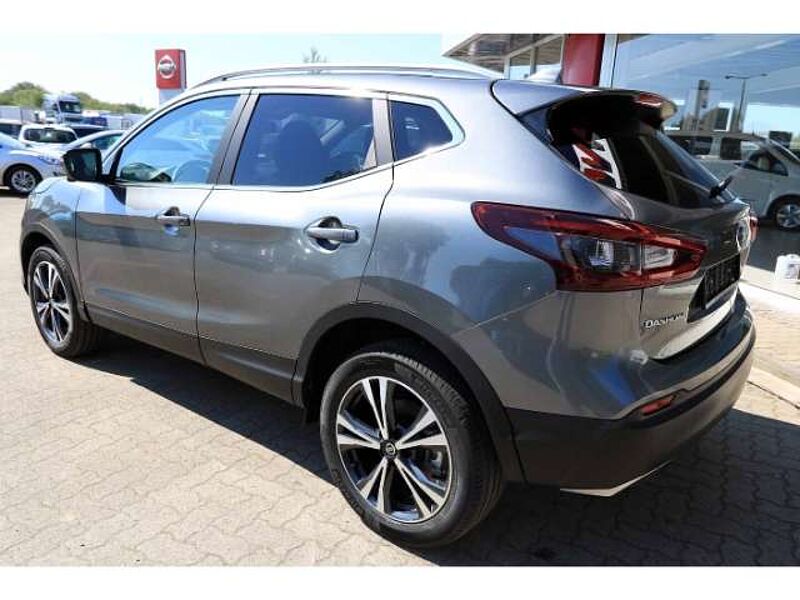 Nissan Qashqai Zama 1.3 DIG-T Navi Keyless e-Sitze Rückfahrkam. P