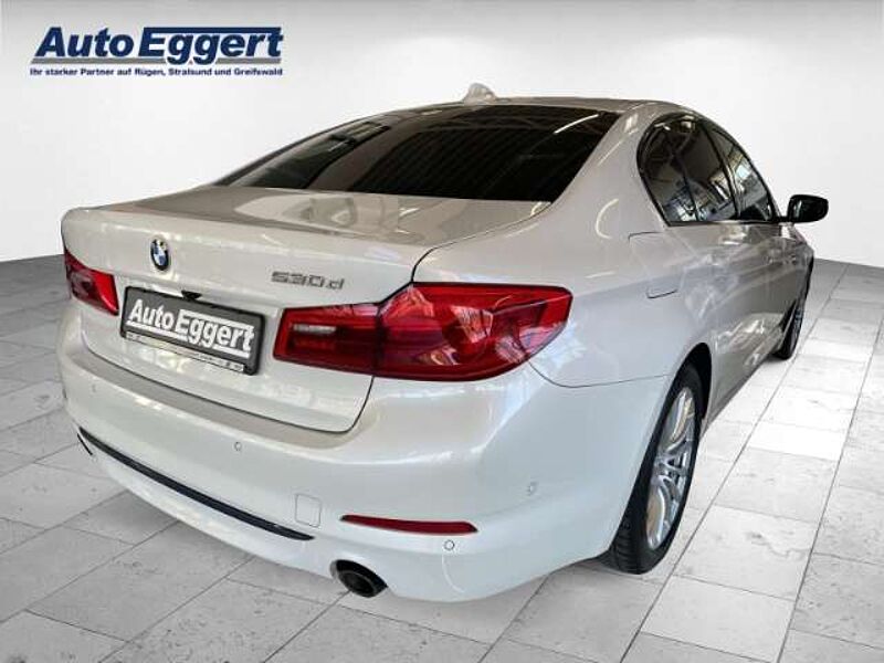 BMW 530 d Sport Line D A Park-Assistent LED Navi Keyless A