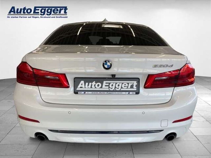 BMW 530 d Sport Line D A Park-Assistent LED Navi Keyless A