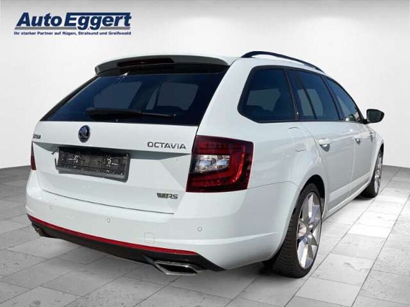 SKODA Octavia Combi 2.0 TDI DPF OCT. COM RS