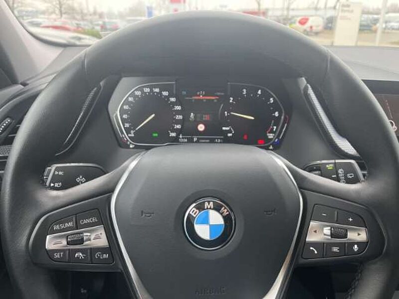 BMW 118 i Sport Line EU6d-T LED Keyless ACC PDCv+h LED-hin